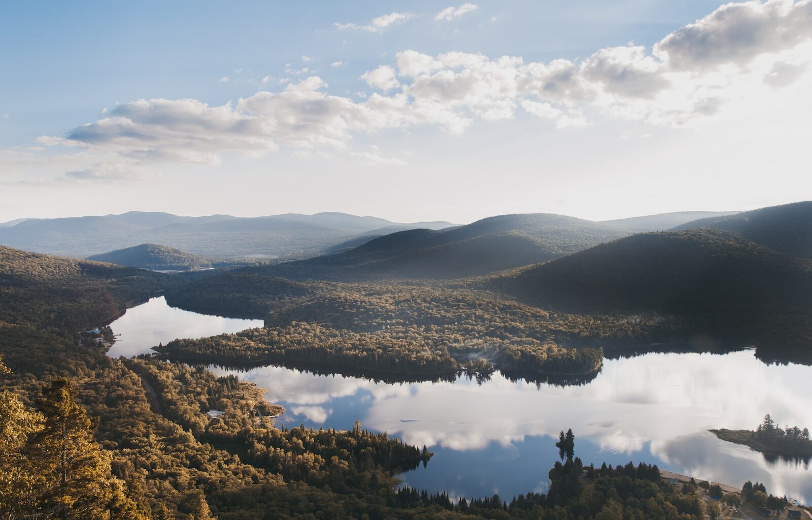 mountain during daytime